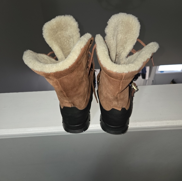Polo Ralph Lauren Shearling Boots - Picture 4 of 4